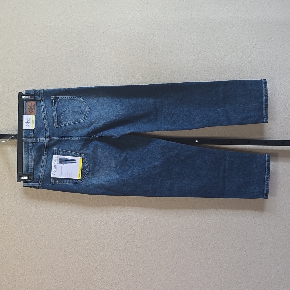 NWT Calvin Klein Straight Leg Jeans in Size 8 and 14 - Picture 11 of 11
